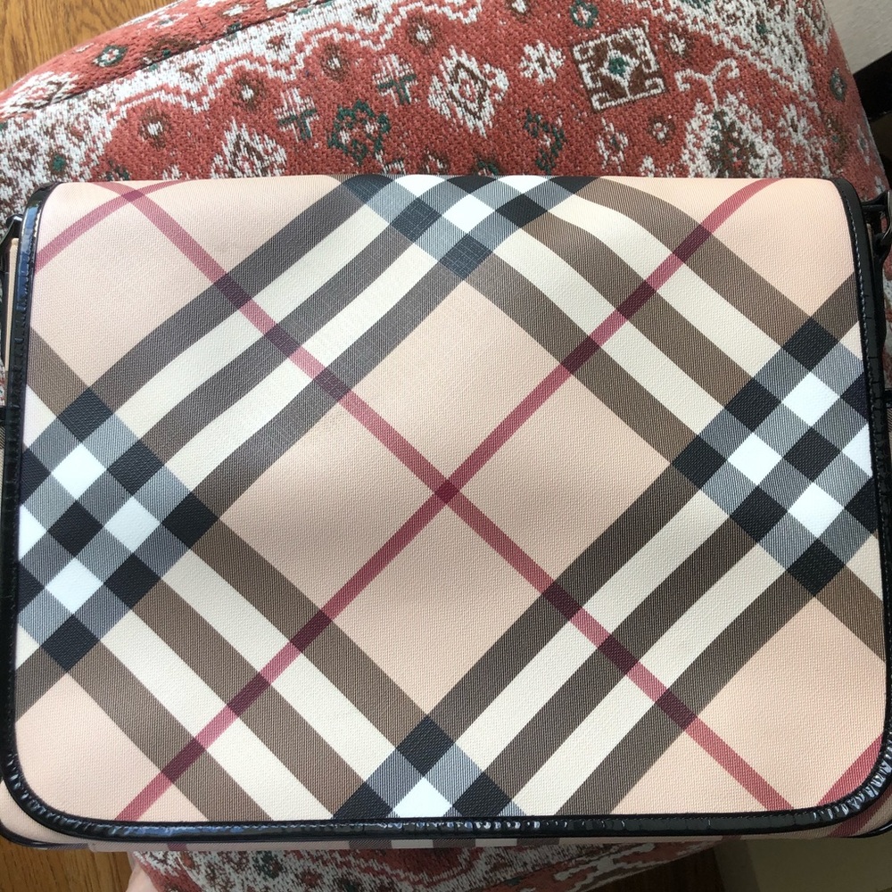 authentic burberry messenger bag/tote/diaper bag